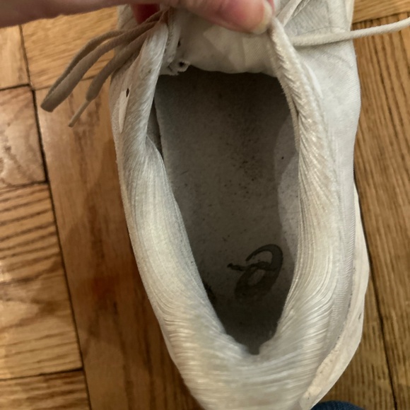 ASICS Men's NOVABLAST 4 Running Shoe, White 1011b693 Size 9 - Picture 3 of 11